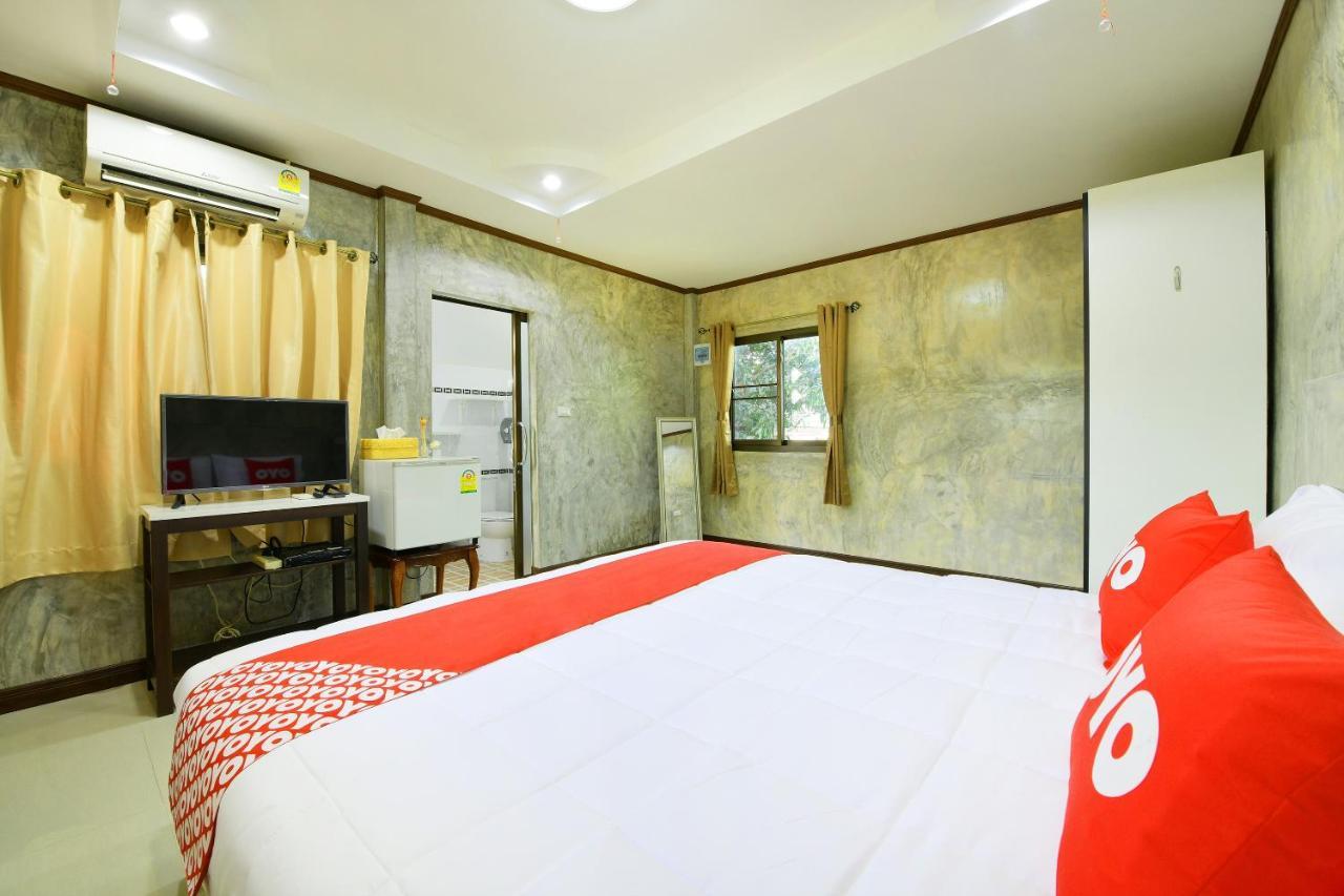 Oyo 536 Reuan Kanthima Ban Laem Chabang Exteriér fotografie