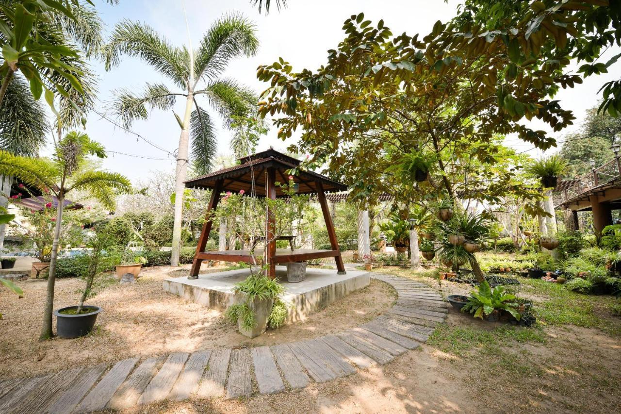 Oyo 536 Reuan Kanthima Ban Laem Chabang Exteriér fotografie