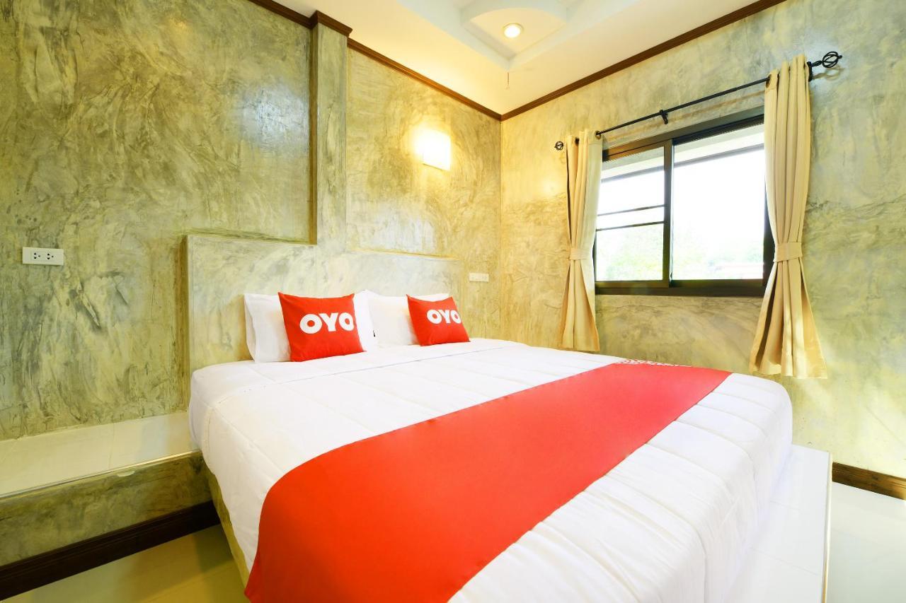 Oyo 536 Reuan Kanthima Ban Laem Chabang Exteriér fotografie