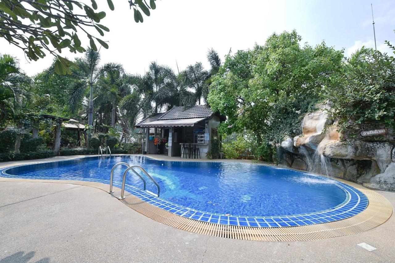 Oyo 536 Reuan Kanthima Ban Laem Chabang Exteriér fotografie